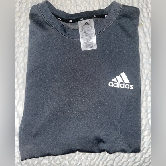 Adidas men’s green Aeroready long sleeve tshirt, size S - Picture 1 of 8